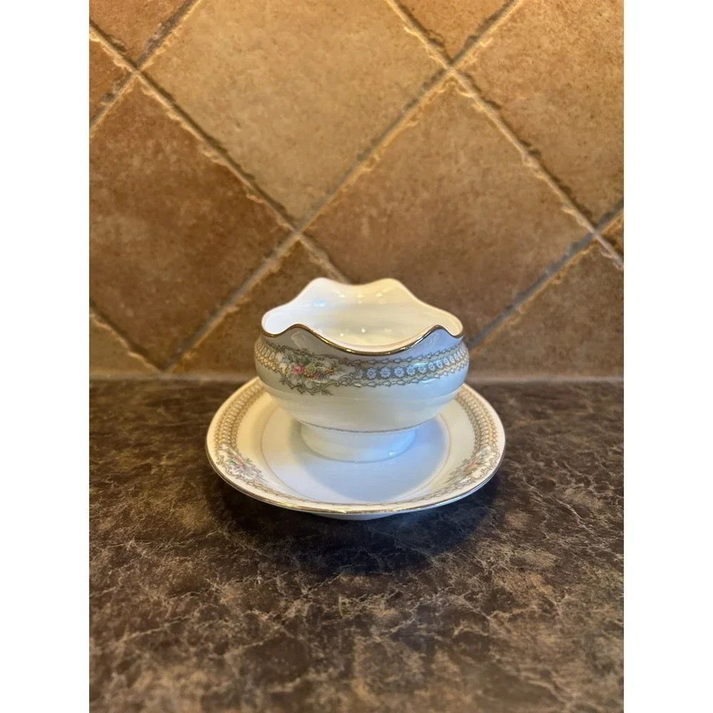 1930s Noritake China Rodista 590 Gravy Boat with Attached Plate Nice Gold Trim